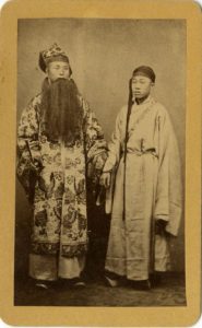 ANONIMO - UOMO E RAGAZZO CINESI, [Cina, 1865]